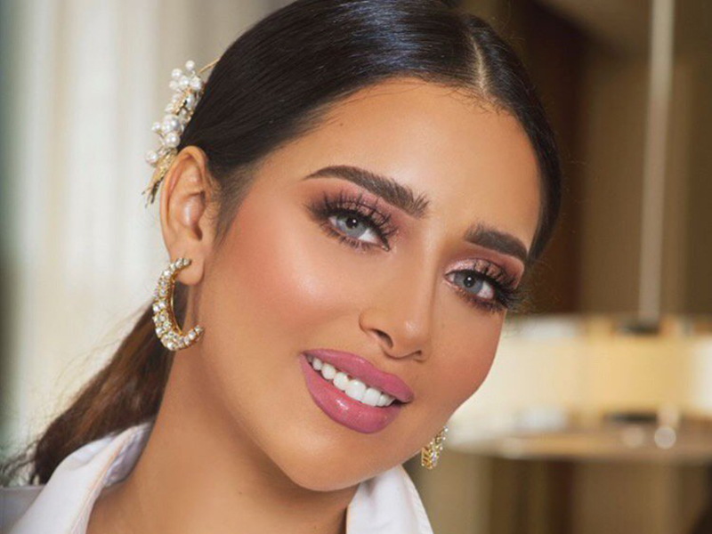 هل سعر غطاء هاتف الفنانة بلقيس يفوق سعر الهاتف نفسه؟!